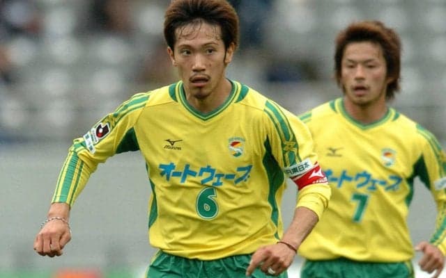 「サッカーの話をいっぱいしたかった」阿部勇樹が恩師・オシム氏を追悼、師弟2ショットも