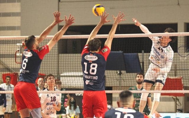 石川祐希のミラノ　5位決定戦予選 3位に浮上