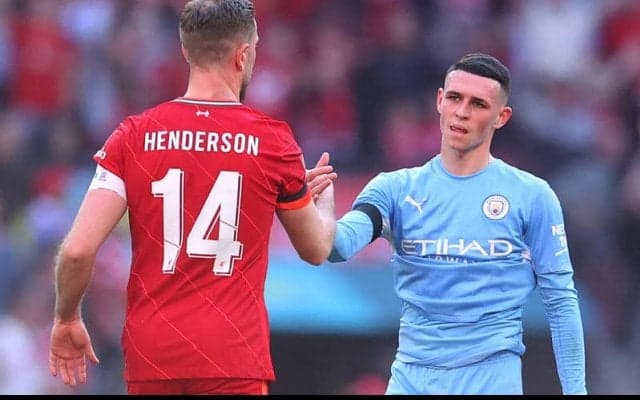 「彼らはこの戦いを楽しんでいるようだ」　シティとリバプールの熾烈なタイトル争いにネビル氏も感嘆