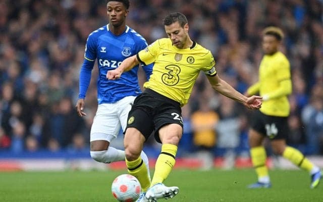 「なんでキレてるんだ？」チェルシーDFアスピリクエタのイージーミスに厳しい声「最近はこんなんばかりだ」