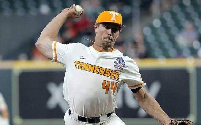 米大学に現れた170キロ右腕、衝撃の一球に反響止まず「ドラフトの目玉」「炎の球だ」