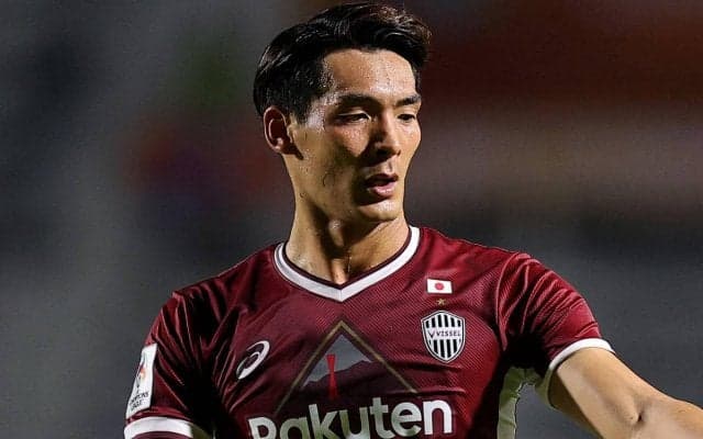 本人はどこに? 神戸DF槙野智章がホテルスタッフ総出の集合写真公開、ACL・GS突破への感謝を綴る