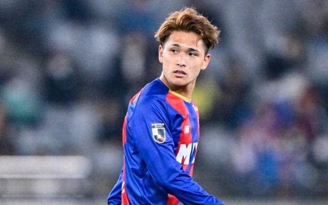 ｢落ち着きが半端ない｣!!FC東京のスーパールーキー・松木玖生が｢待望のプロ初ゴール｣!抜群のスピードからGKをかわして奪った｢同点弾｣