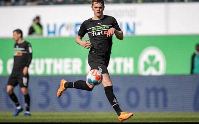 フライブルクがマティアス・ギンターの復帰を発表！ シュロッターベックの後釜に