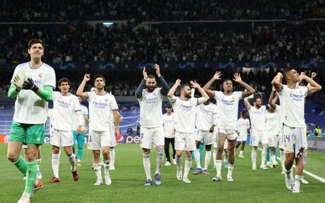 テンションMAX！ 大逆転勝利のレアル、選手たちが華麗なステップで踊り狂う