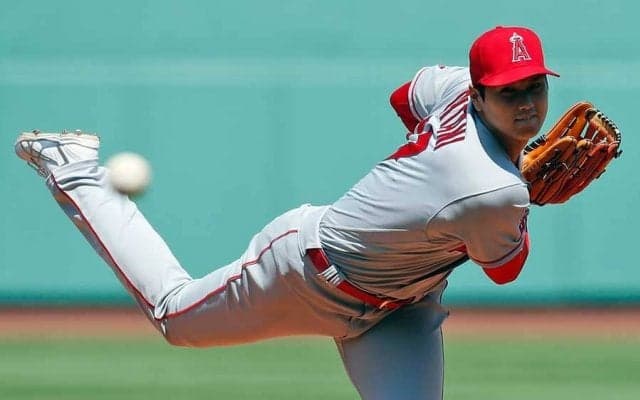 【MLB】大谷翔平の“魔球”が「キレッキレ」　打者ひざまずく変化球は「エグすぎ」