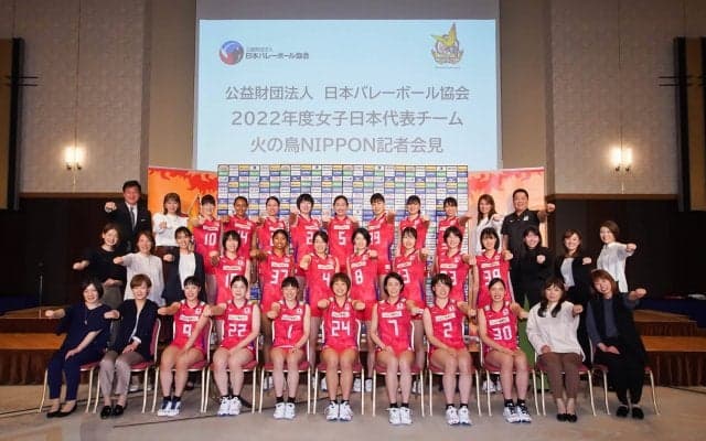 女子日本代表チーム記者会見 眞鍋ジャパンがメダルを目指して再始動