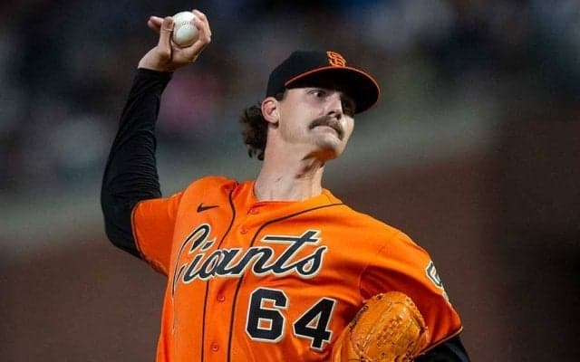 MLBで211cm投手がデビュー　史上最長身タイの出現に米衝撃「えっと、高すぎません？」