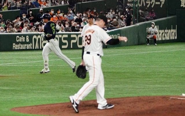 巨人、投壊3連敗で首位転落　燕村上に2戦連続の満塁被弾…5戦で計37失点の惨状