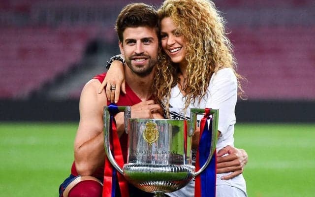 「なんで結婚しないの？」バルセロナDFピケが世界的歌手・シャキーラとの関係性を赤裸々に告白