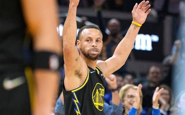 第3クォーターで圧倒したウォリアーズ…ホームでグリズリーズに快勝／NBAプレーオフ