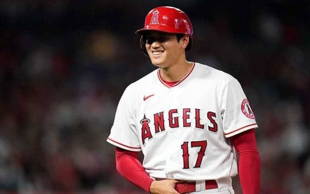 大谷翔平、私服でも忘れない右肘のケア　日本人ファン注目「パープルアンダー新鮮」