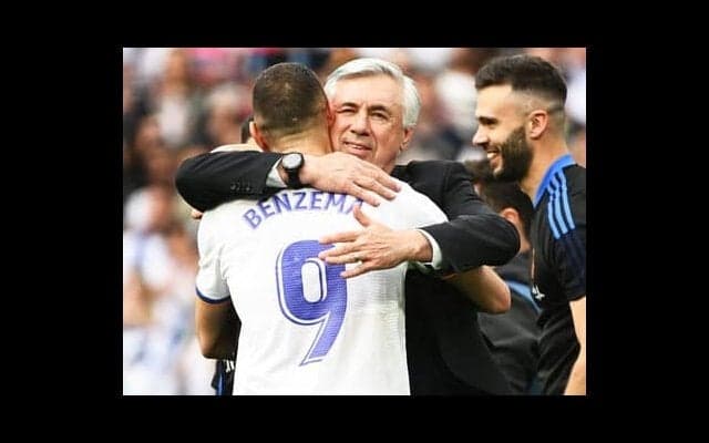 アンチェロッティが「名将」にバケた日。恩師サッキとは異なる「柔軟性」を選び、史上初の欧州５大リーグ全制覇