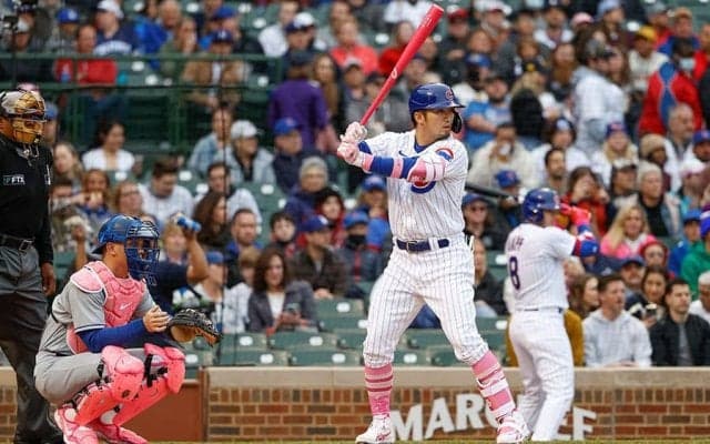 【MLB】鈴木誠也、3試合ぶり無安打も…　“母の日仕様”でアームバンドに刻んだ母への感謝