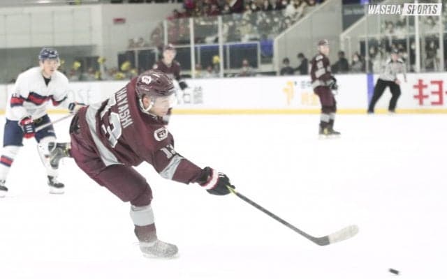 華やかな早慶戦　慶大に危なげなく勝利