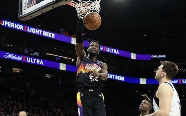 3Qに躍動したサンズがシリーズ突破へ王手…マブスを30点差で撃破／NBAプレーオフ