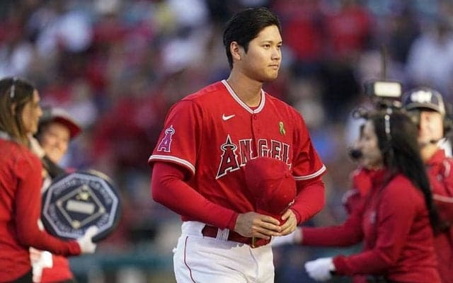 大谷翔平、試合前のMVP受賞式で置かれたテーブル上に米識者驚き「ただただ凄すぎ」