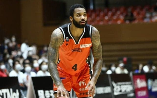 愛媛オレンジバイキングス、ユージーン・フェルプスと平良陽汰の残留を発表