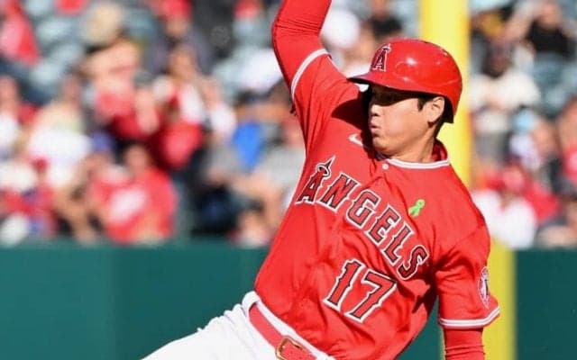 大谷翔平、４勝目ならずも足で魅せた“三刀流”の活躍に米賛辞！「先発投手で、ヒッターで、ベーススティーラー」