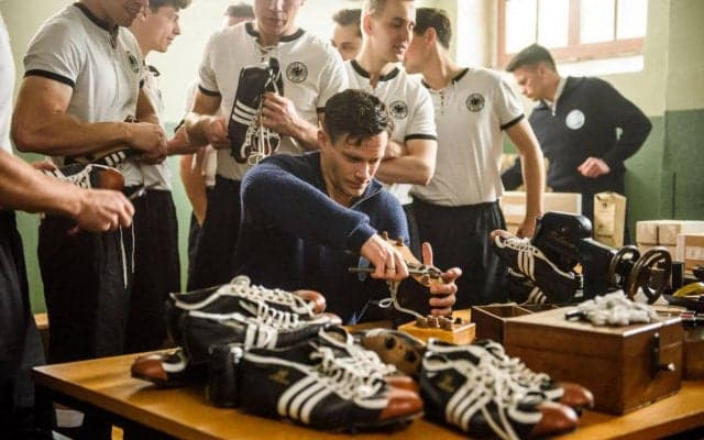 アディダスvsプーマ。創業者は兄弟だと知っていた?/六川亨の日本サッカー見聞録