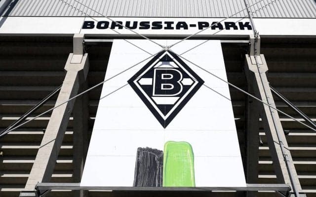 ボルシアMGが新ユニフォームを発表！ 中央に黒と緑のストライプ！