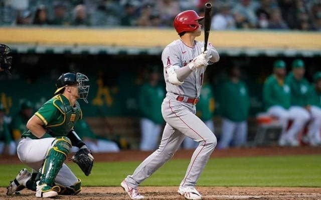 大谷翔平、遂に出たMLB100号弾に米ファン驚愕＆祝福「鳥のように飛んだ」「狂ってる」