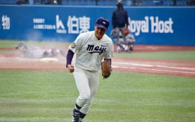 宗山塁の先制タイムリー＆村田賢一が気迫の7回零封！明大が2019年春以来の慶大戦勝利で1勝1敗！【5/15 春季東京六大学野球 明治大学vs慶應義塾大学】
