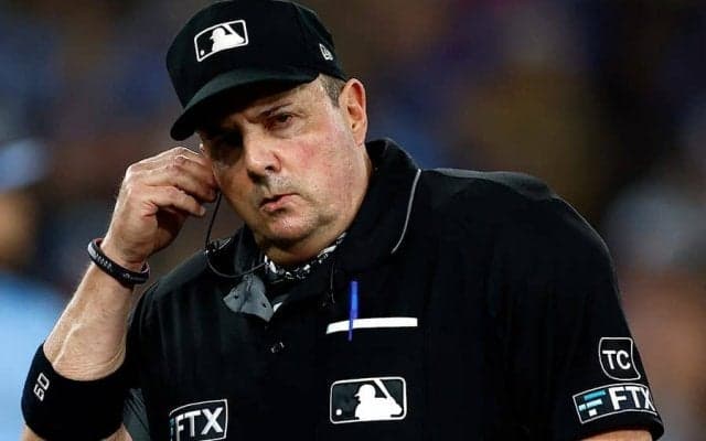 【MLB】大谷翔平の出場試合でアクシデント　球審が再三のボール直撃で途中交代