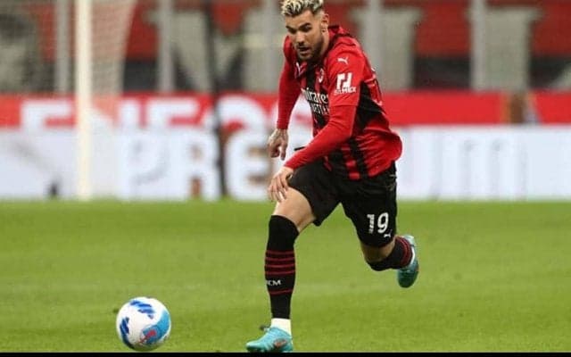 「ベイルかよ」ミランDFテオ・エルナンデスの“80m独走ドリブル弾”に反響 「ジョージ・ウェアを思い出した」