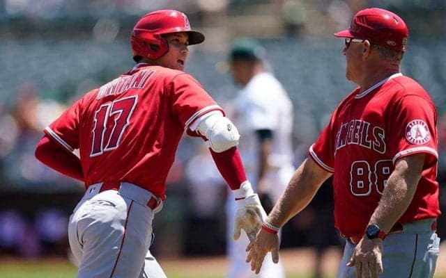 大谷翔平の特大弾を“ながら撮影”でキャッチした男性ファンに衝撃「スリルを感じる」