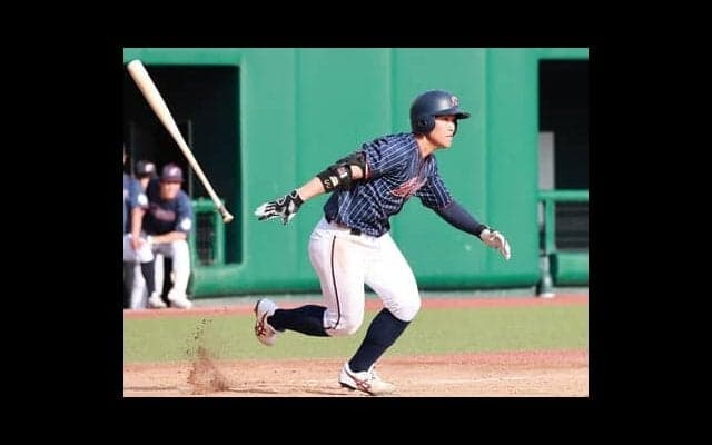 大阪桐蔭の控え外野手が大学野球で鮮烈デビュー。国士舘大・山下来球のセンス溢れるプレーに驚き