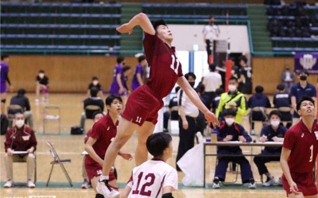 敗北を糧に、駒大にストレートで勝利