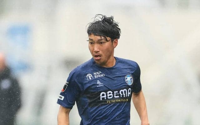 「ゲームみたいなFK」がJリーグで炸裂!町田MFの「理不尽すぎるブレ球ゴール」が大きな話題に