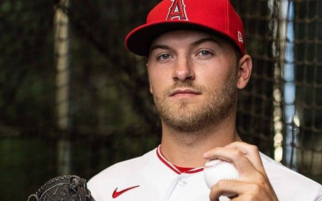 「脱帽ものだよ」　エ軍ノーノー左腕が語る驚愕のNPB投手と日本再訪の思い