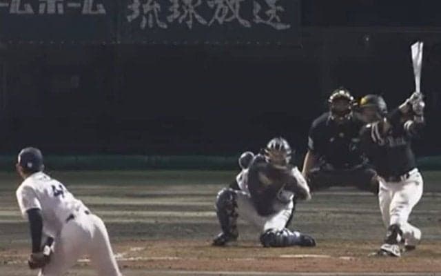 打者は思わずゆっくり空振り…　106キロの“超遅魔球”が「エグすぎる」「痺れた」