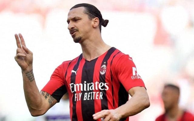 「恐るべき怪力」イブラヒモヴィッチが「手のひらでガラス割り」!チームバス破壊「驚きの行動」の理由