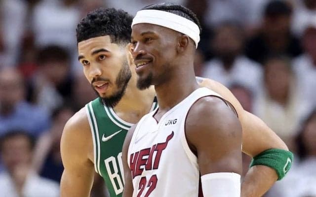 2年ぶりの再戦にヒートが白星スタート…バトラーが41得点と躍動／NBAプレーオフ