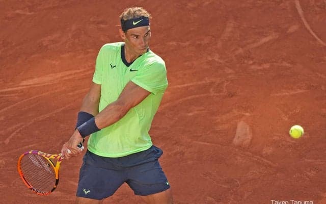 ナダルが全仏で元気に初練習、見事なヒールリフトも披露