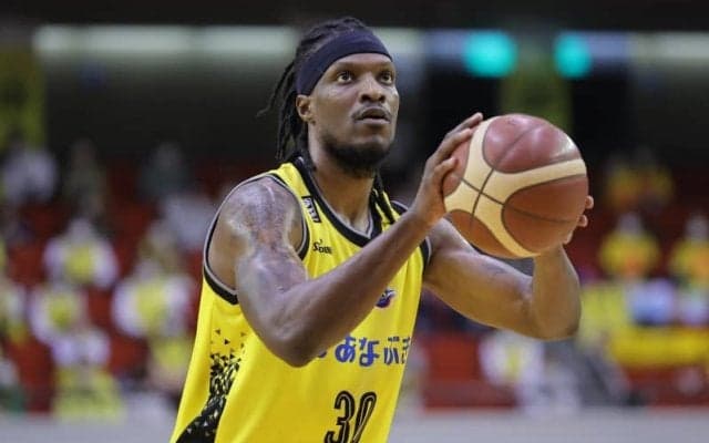 香川のテレンス・ウッドベリーが右第3中手骨骨折で全治約3カ月…3位決定戦は欠場へ