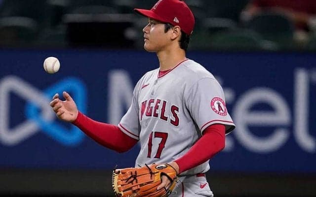 【MLB】大谷翔平の“新魔球”は「打てるかーい！」　打者も思わず腰引く1球が「キレッキレ」