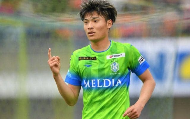 町野の2発で湘南がボトム対決制す! 神戸は後半ATにネット揺らすもVARでノーゴールに【明治安田J1第14節】