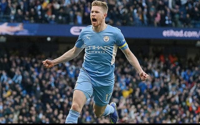 デ・ブライネが今季プレミア年間MVPに輝く!　史上4人目の複数回受賞者に