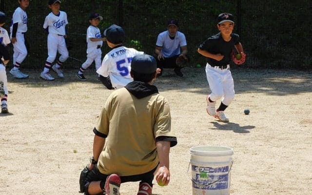 小学4年生で6年生のレベルに到達させたい　少年野球日本一監督の次なる“野望”
