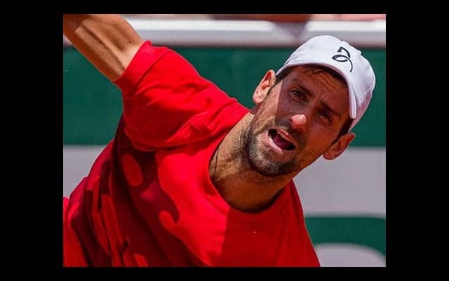  ジョコ「左利きは難しい」 