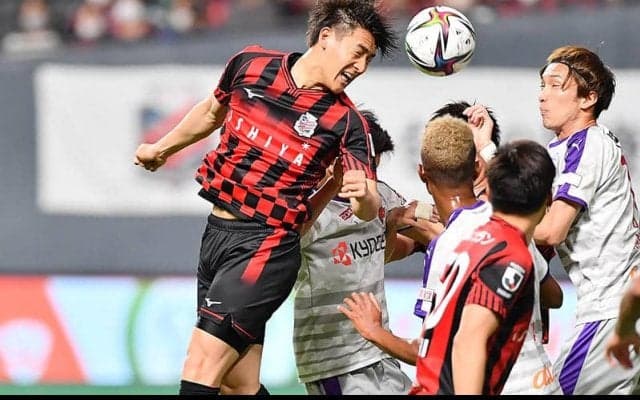 札幌MF高嶺朋樹が右ハムストリング肉離れ…鹿島戦前半にピッチを後に