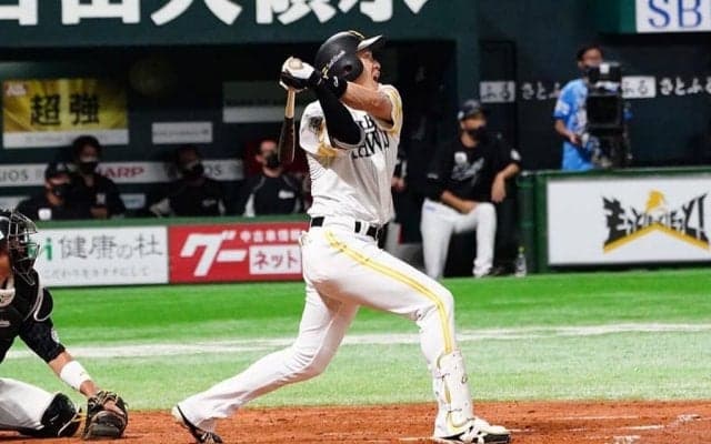 柳田悠岐の“シバキ弾”は「何という滞空時間」　落ちてこない打球に「惚れてまう」