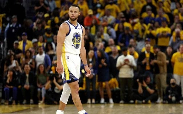 マブスに2連勝を飾ったカリー「自分たちがやっていることに対して絶大な自信がある」