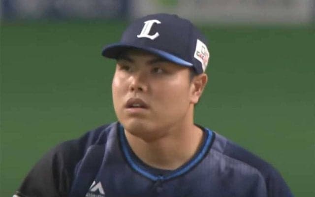 160キロ右腕の“反則変化”が「全く打てる気せん」　打者お手上げの「魔球やな」