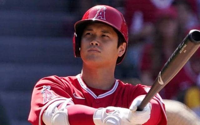 大谷翔平、記念の150号直後に見せた“珍しいリアクション”に日米反響「カワイイよ」