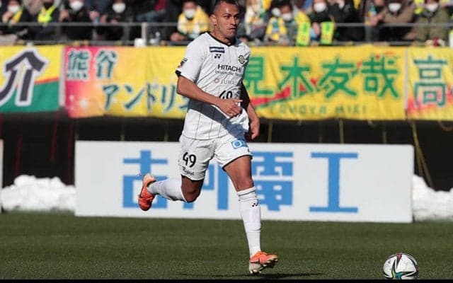 柏、欠場続くドウグラスの左ヒザ手術を報告…全治3カ月の見込み